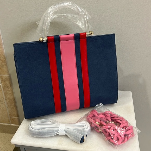 NWT Bagging Rights Hand Bag - Picture 3 of 7